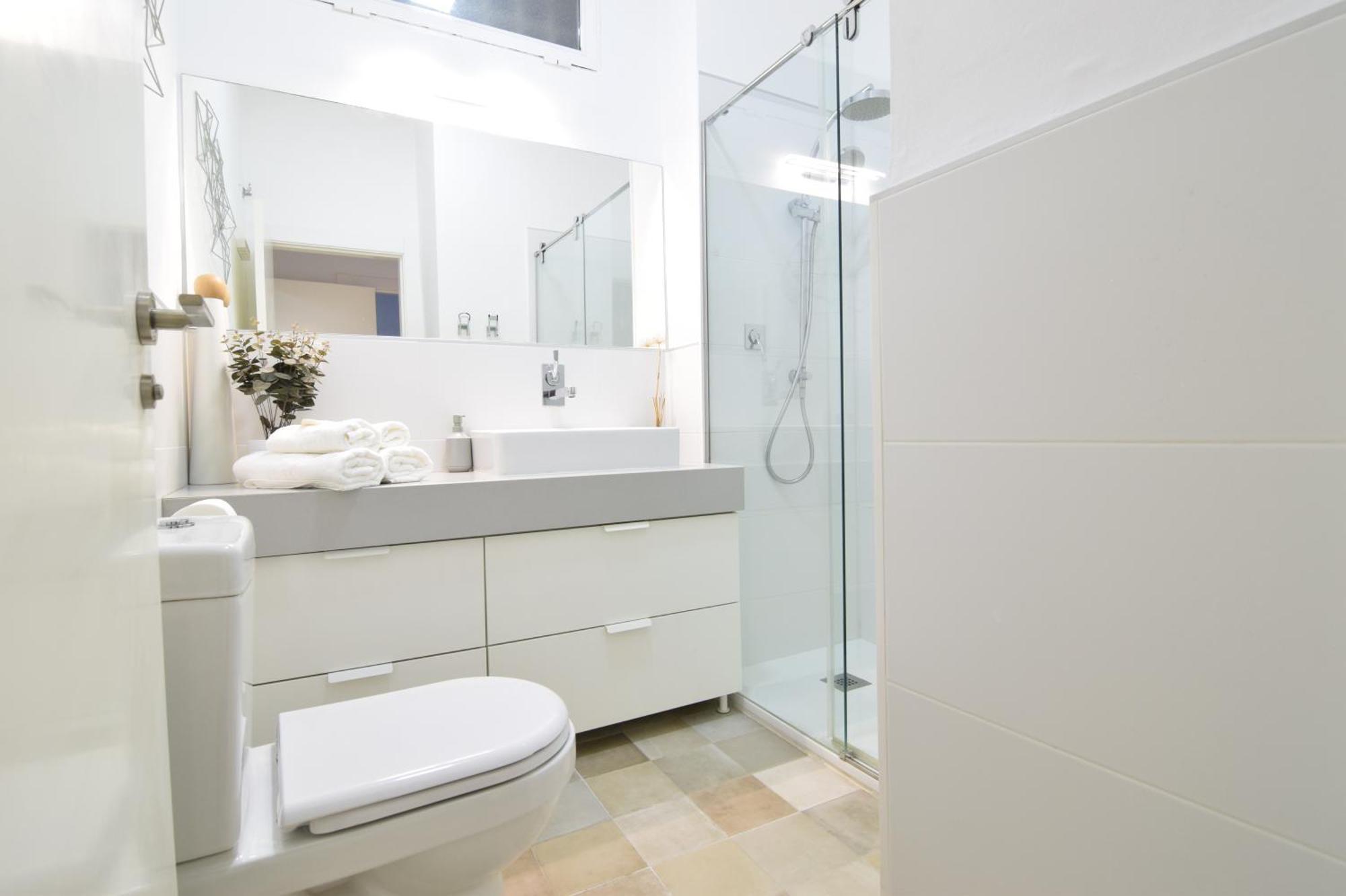 Apartamento Atarazanas Malaga Centro Historico Eksteriør billede