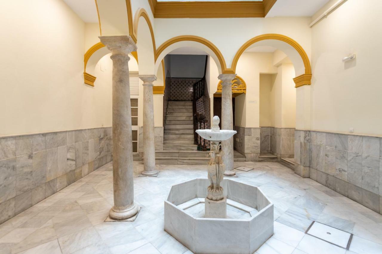 Apartamento Atarazanas Malaga Centro Historico Eksteriør billede
