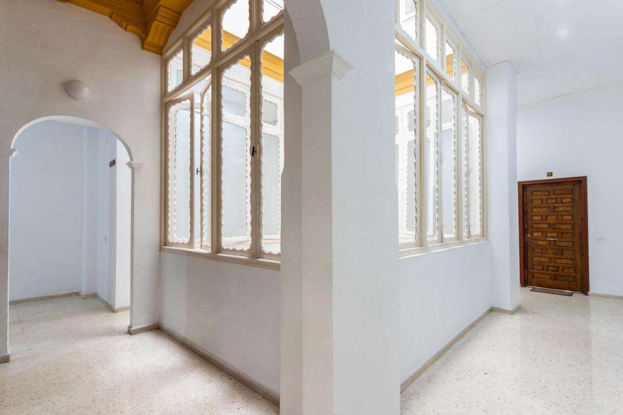 Apartamento Atarazanas Malaga Centro Historico Eksteriør billede